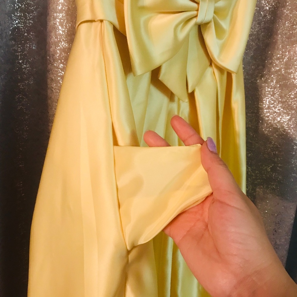 David's Bridal - yellow bow dress - Picture 6 of 6